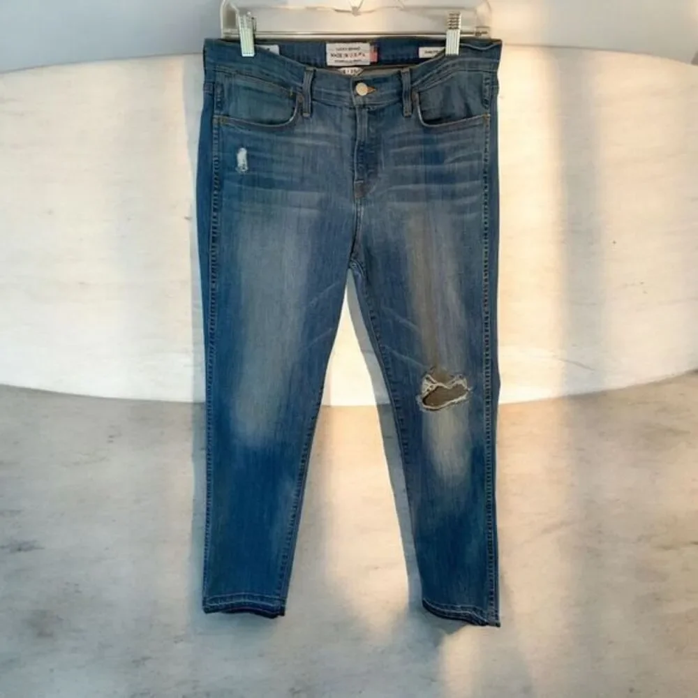Lucky Brand Distressed Jeans with Released Hem Size 8/29 Charlotte rail,‎ USA